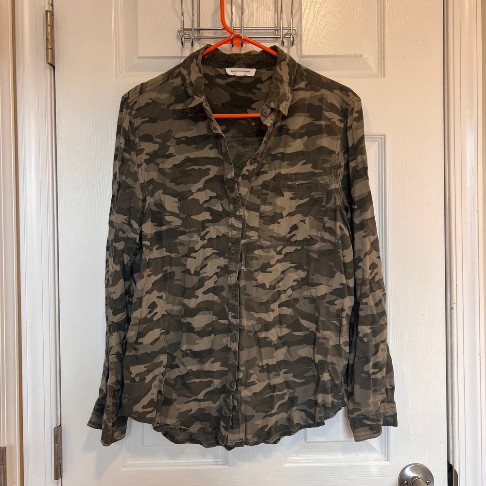 Beachlunchlounge Camo Button Down Shirt Womens Large Green Camouflage